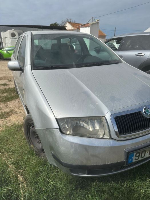 Vendo Skoda Fabia (ler anúncio)