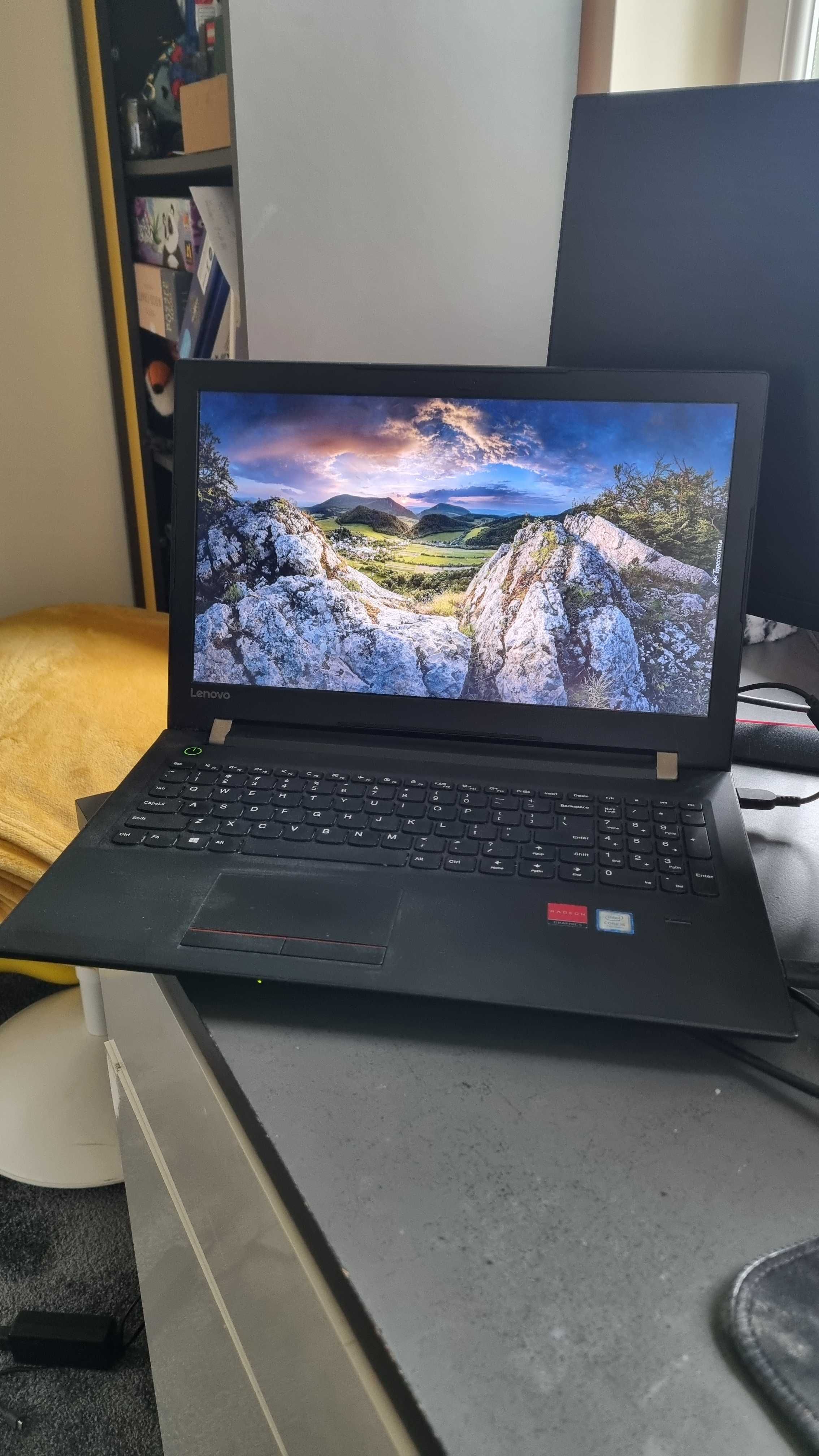 Laptop LENOVO V510-15IKB