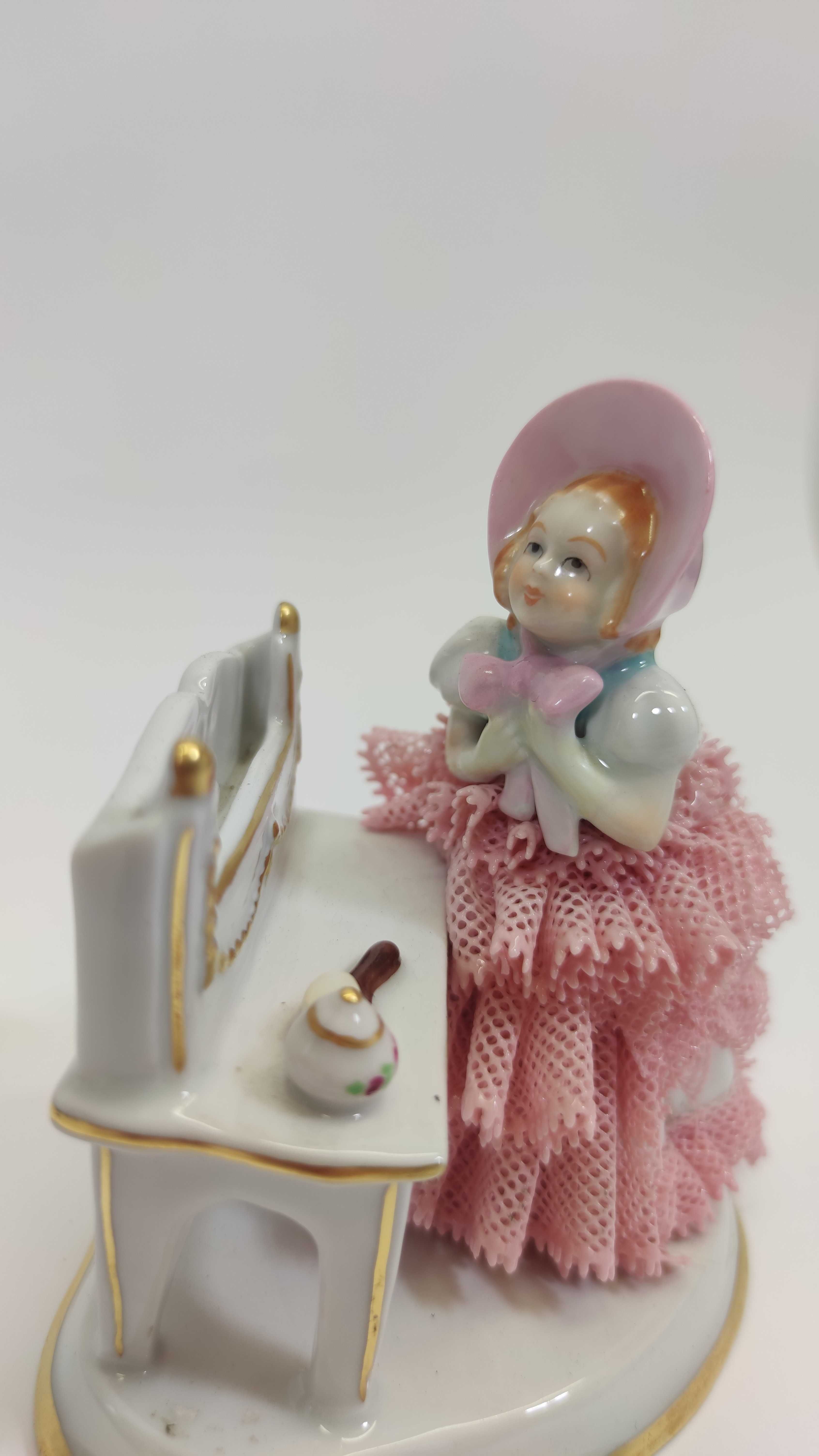 Stara figurka porcelanowa PM&M Germany