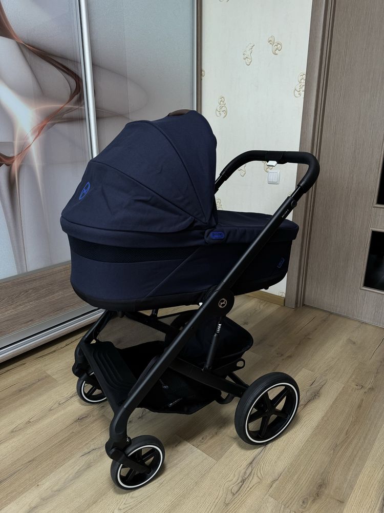 Коляска 2 в 1 Cybex Balios S Lux 2024. Прогулка Нова