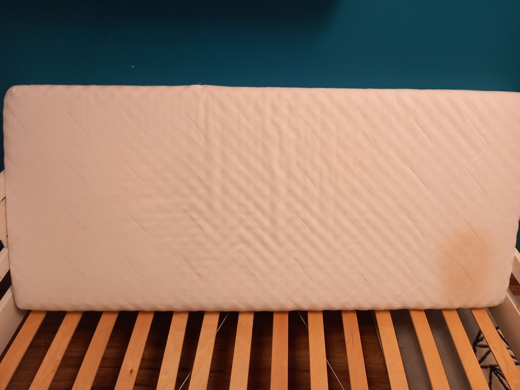 Łóżko Ikea 70x160 ze stelażem, materacem i barierką