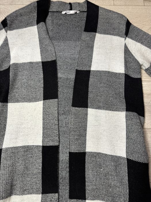 Кардіган в клітинку