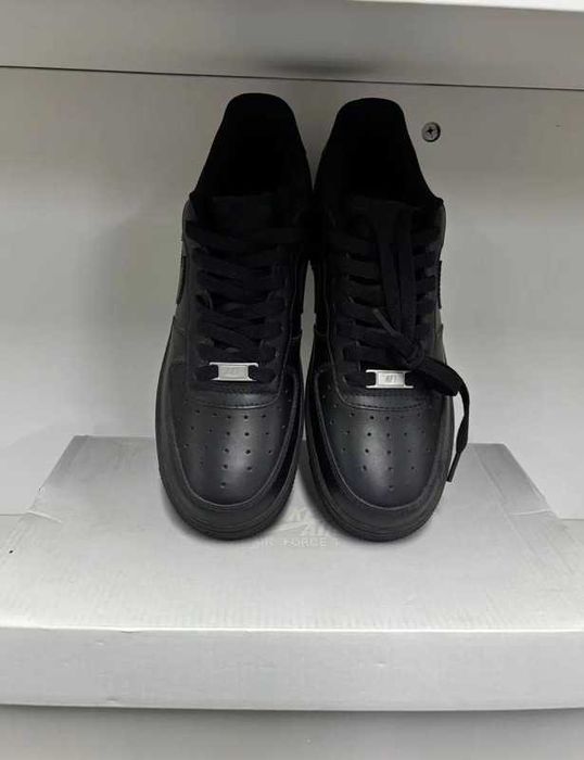Buty koszykówki Nike Air Force 1 czarny R.45