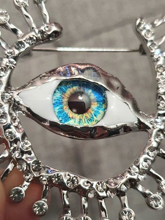 Broche pregadeira alfinete de peito surrealista olho colorido prateado