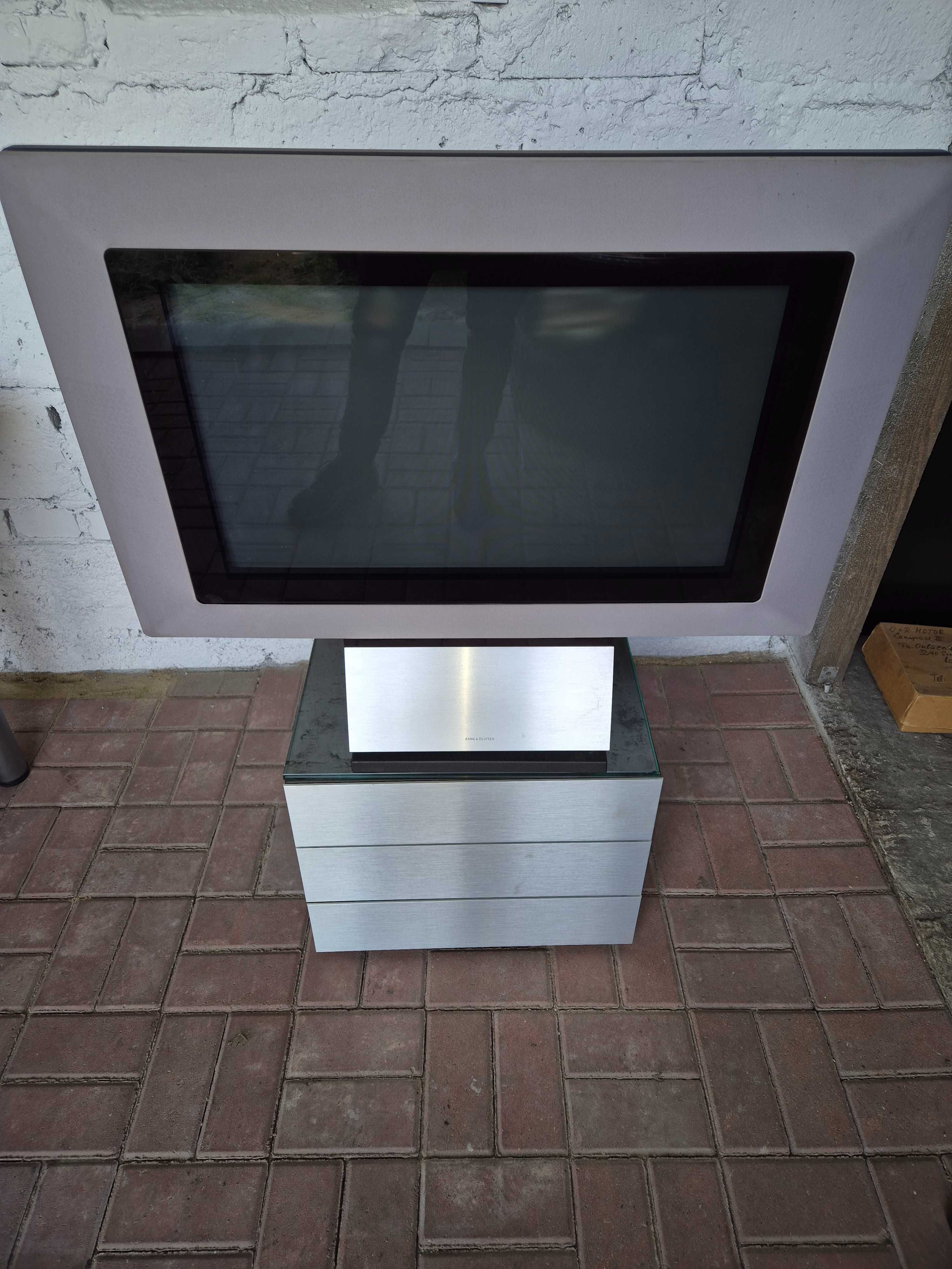 Telewizor szafka Bang & Olufsen beovision 3-28