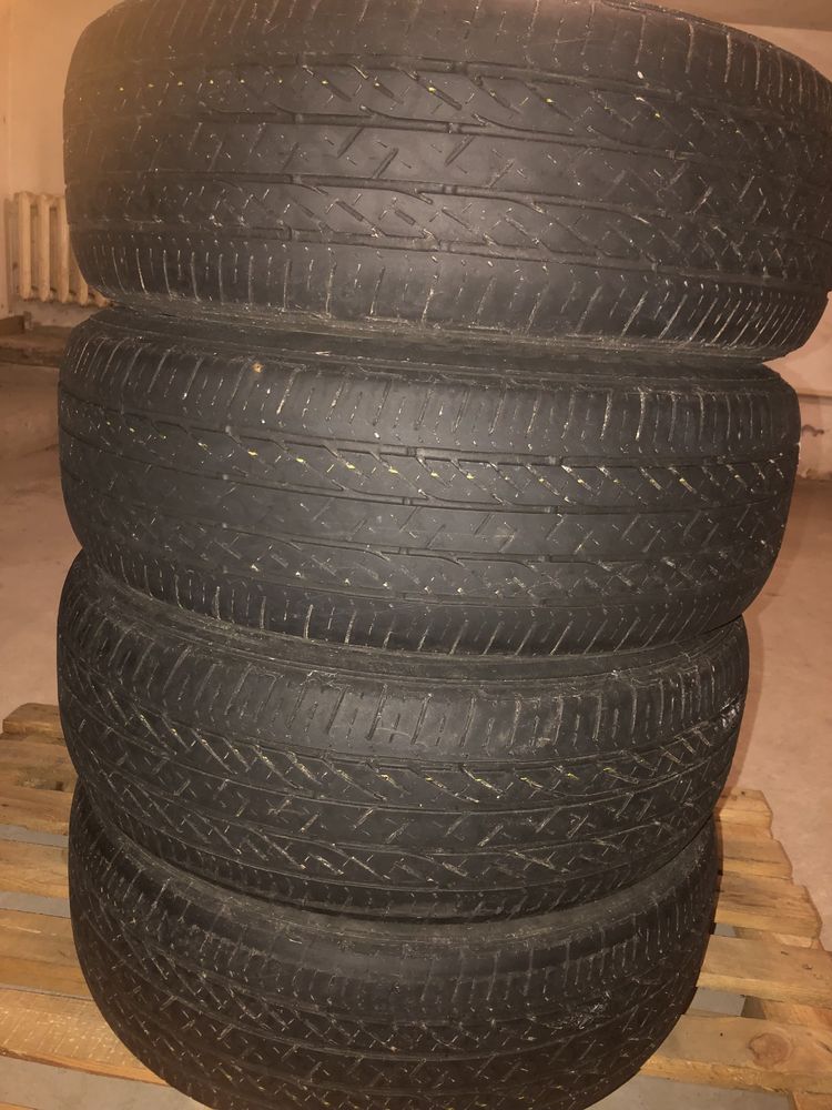 Шини літні Bridgestone 225 60 18