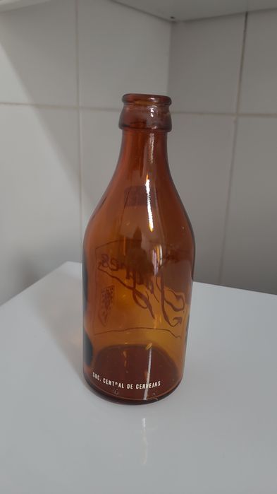 Garrafa de cerveja Sagres pirogravada (antiga)