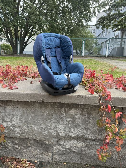 Дитяче автокрісло MAXI-COSI