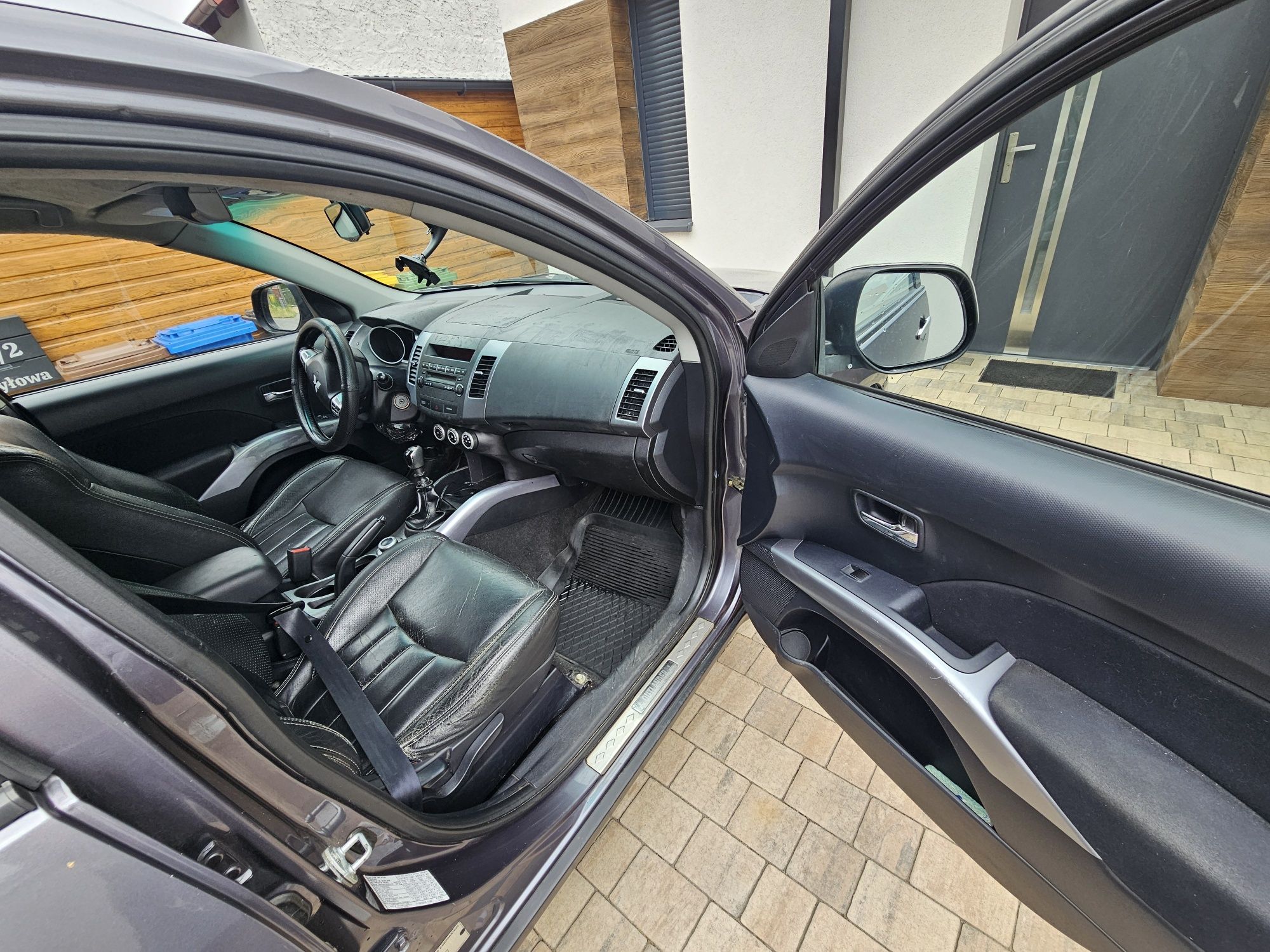 Mitsubishi Outlander II