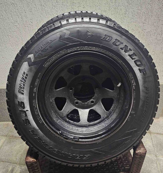 Колеса в зборі: шини Dunlop GrandTrek SJ6 215/80 R15, диски 5*139,7