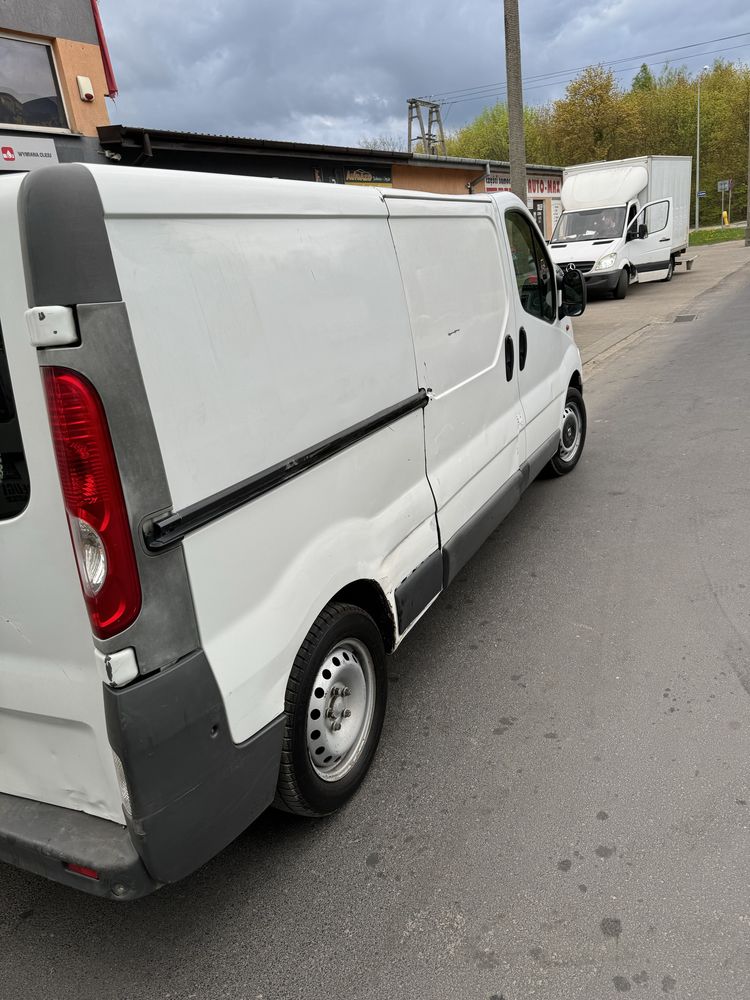 Opel vivaro 2.0 diesel