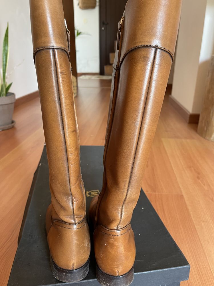 Botas castanhas da Massimo Dutti