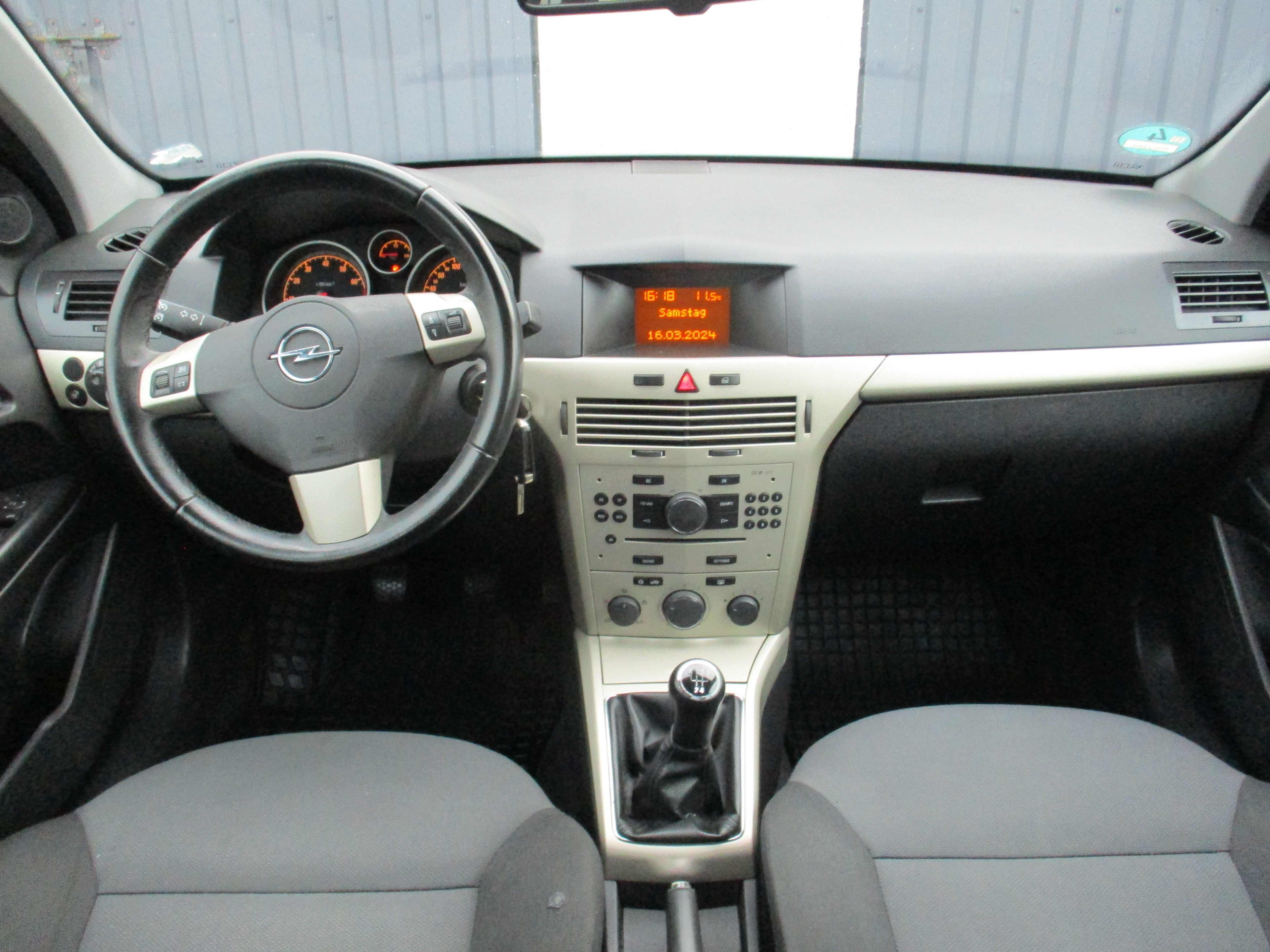 Sprzedam Opel Astra H 1,4 90kM 2008 rok