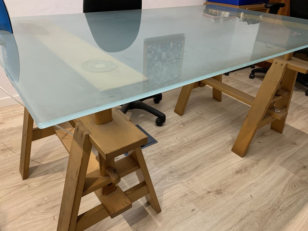 Mesa estirador de loja de design