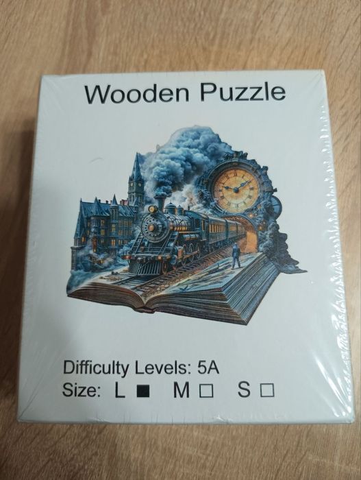 Дерев'яні пазли поїзд у книзі унікального розміру нестандартні