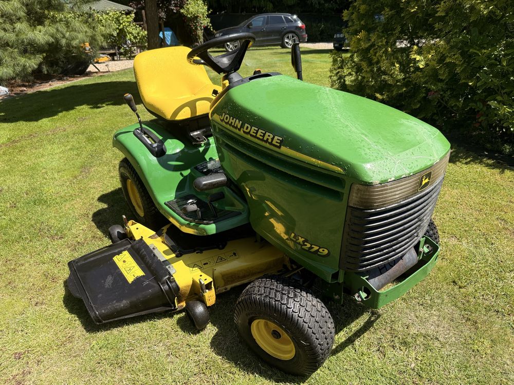 Traktorek kosiarka John Deere LX279