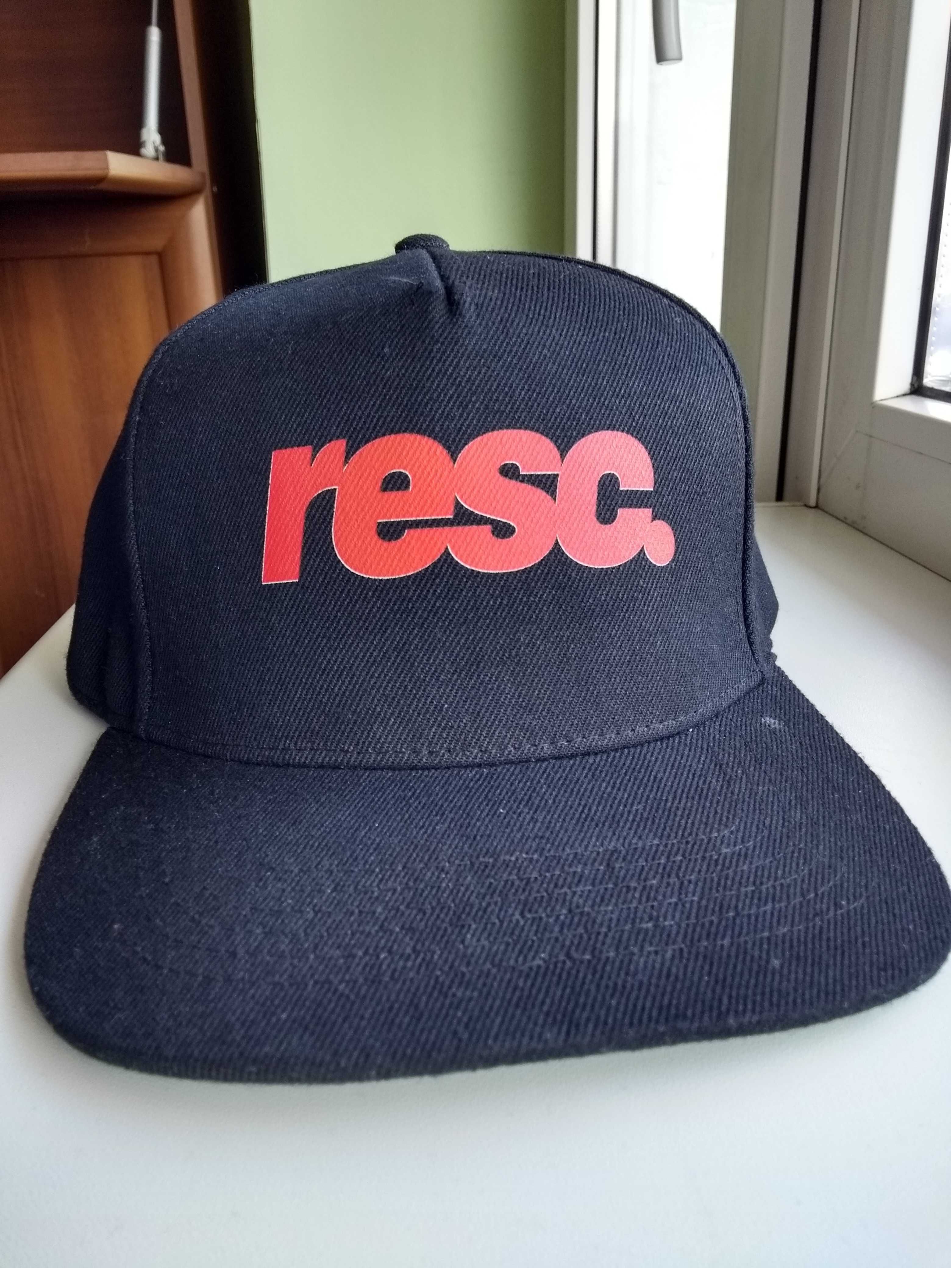 Кепка, бейсболка Beechfield чорна з зеленим козирьком RESC. snapback