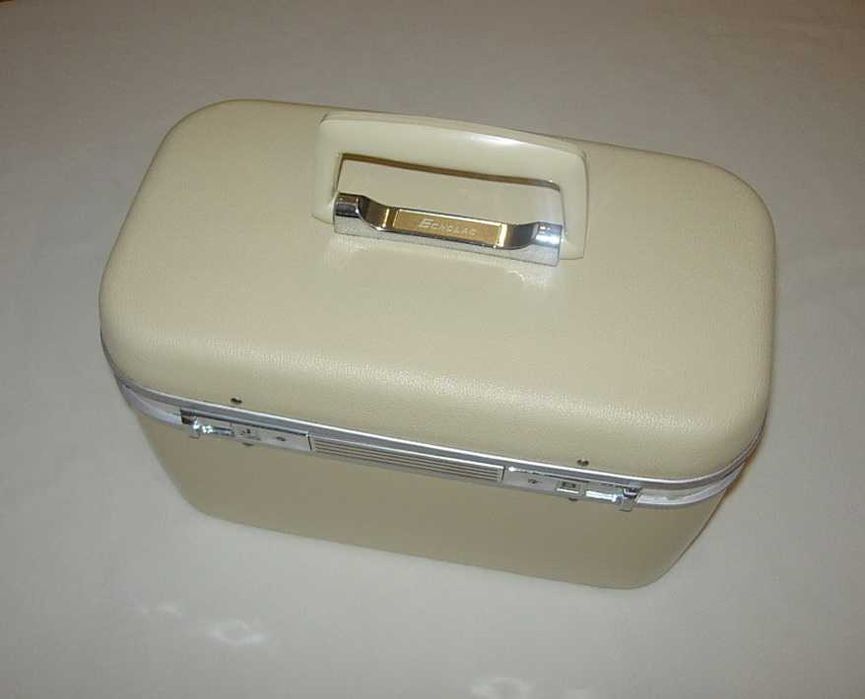 Сумки-кейсы под косметику. Брендовая Maylor, London