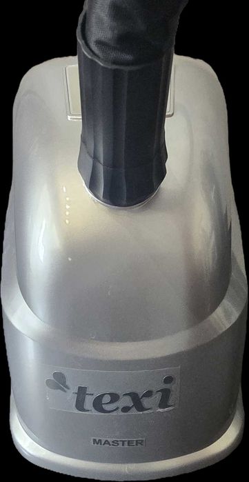 Parownica z wieszakiem Texi Master Silver Metallic 1700W