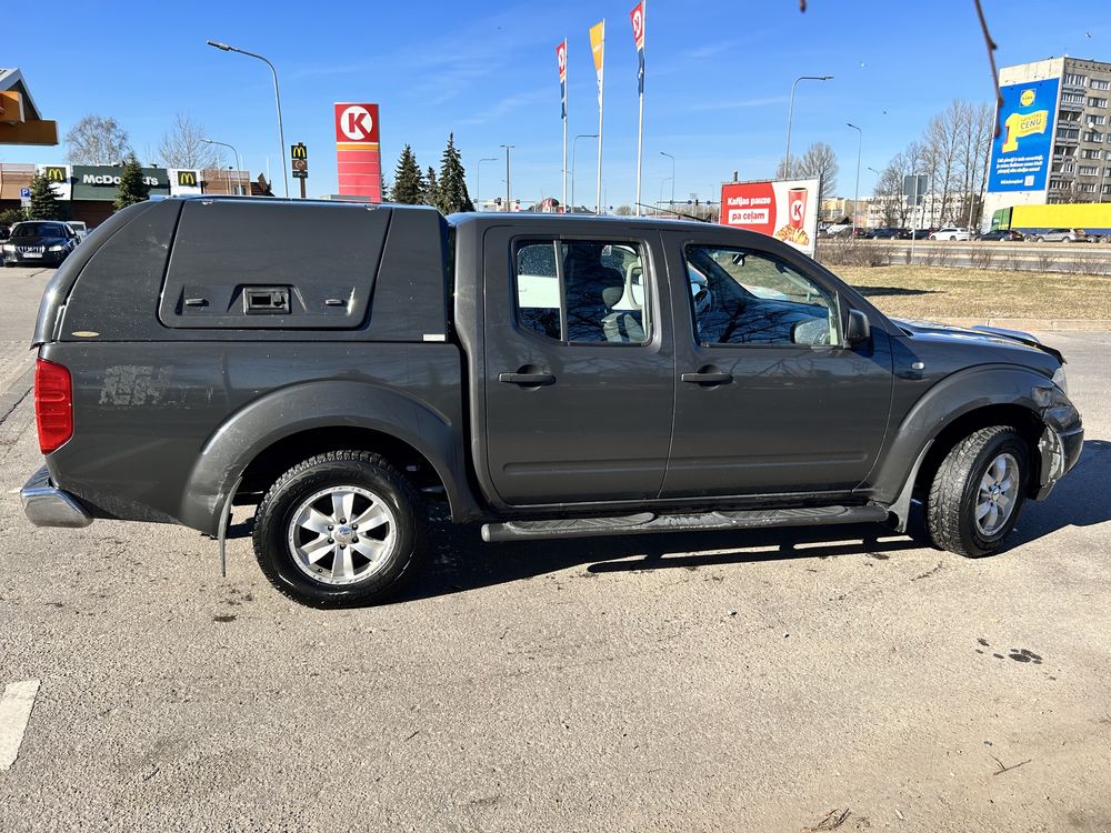 Продам nissan navara з автономкою