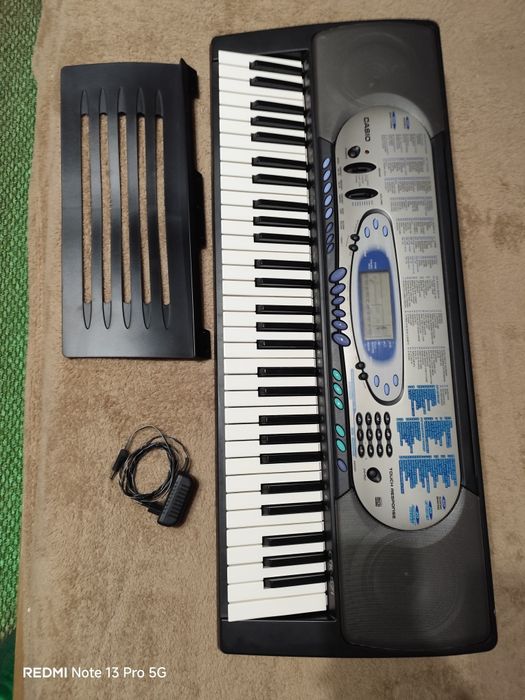 Синтезатор Casio CTK – 571 у гарному стані