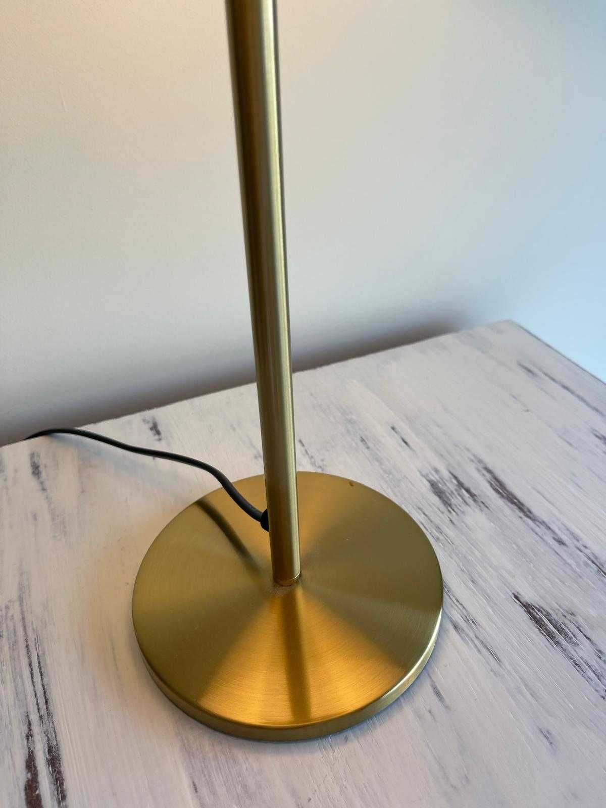 2 Candeeiros de Mesa - pé e abajur - 51cm
