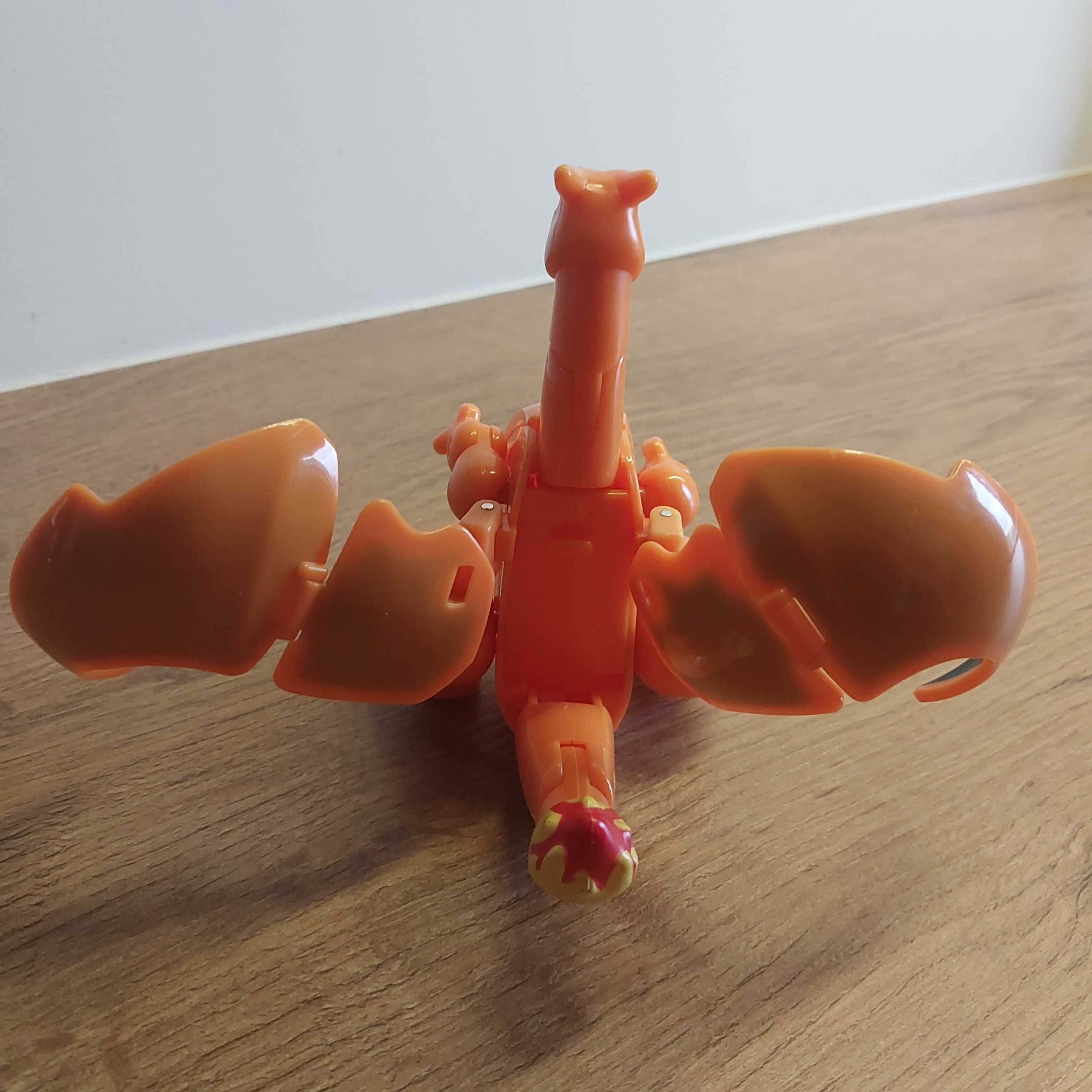 Pokemon Charizard figurka