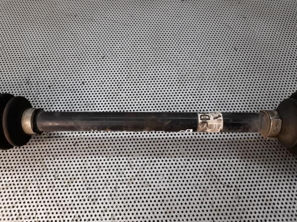 Transmissão frente esquerda TOYOTA Yaris (_P9_)