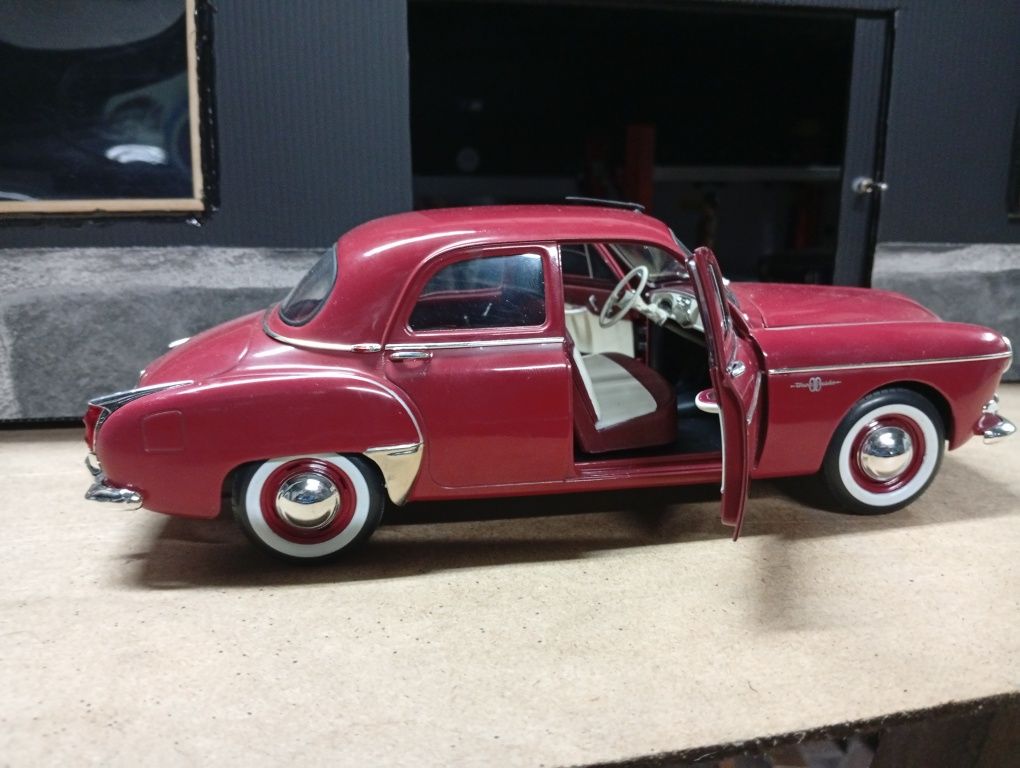 1/18 Renault Fregate