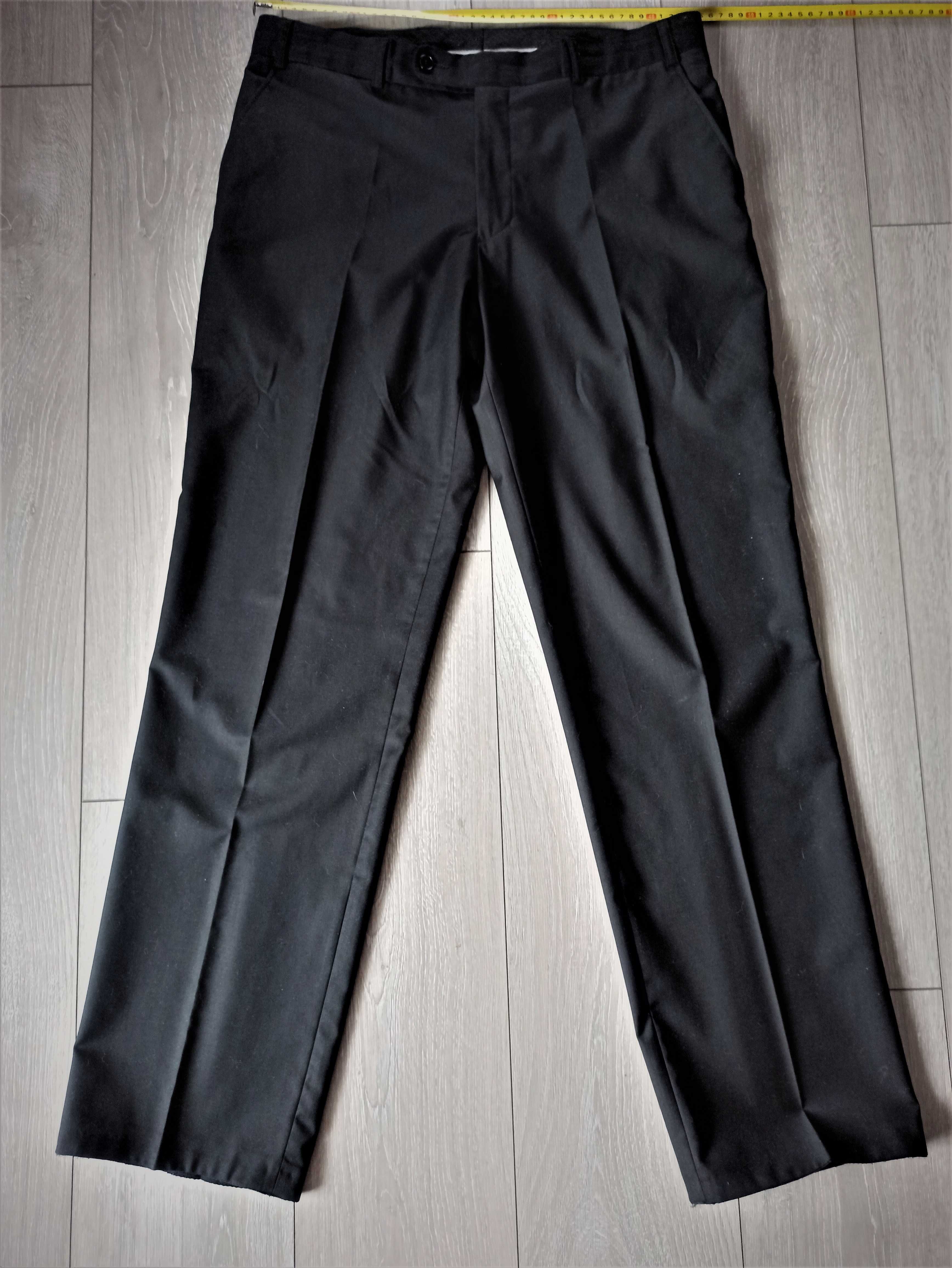 Spodnie męskie Angelo Litrico  C&A L-XL