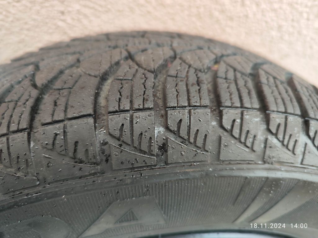 Шини зимові на дисках R15 для VAG