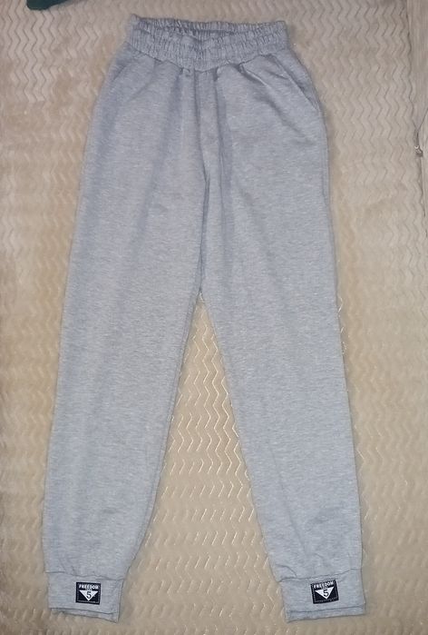 Штани спортивні, нові