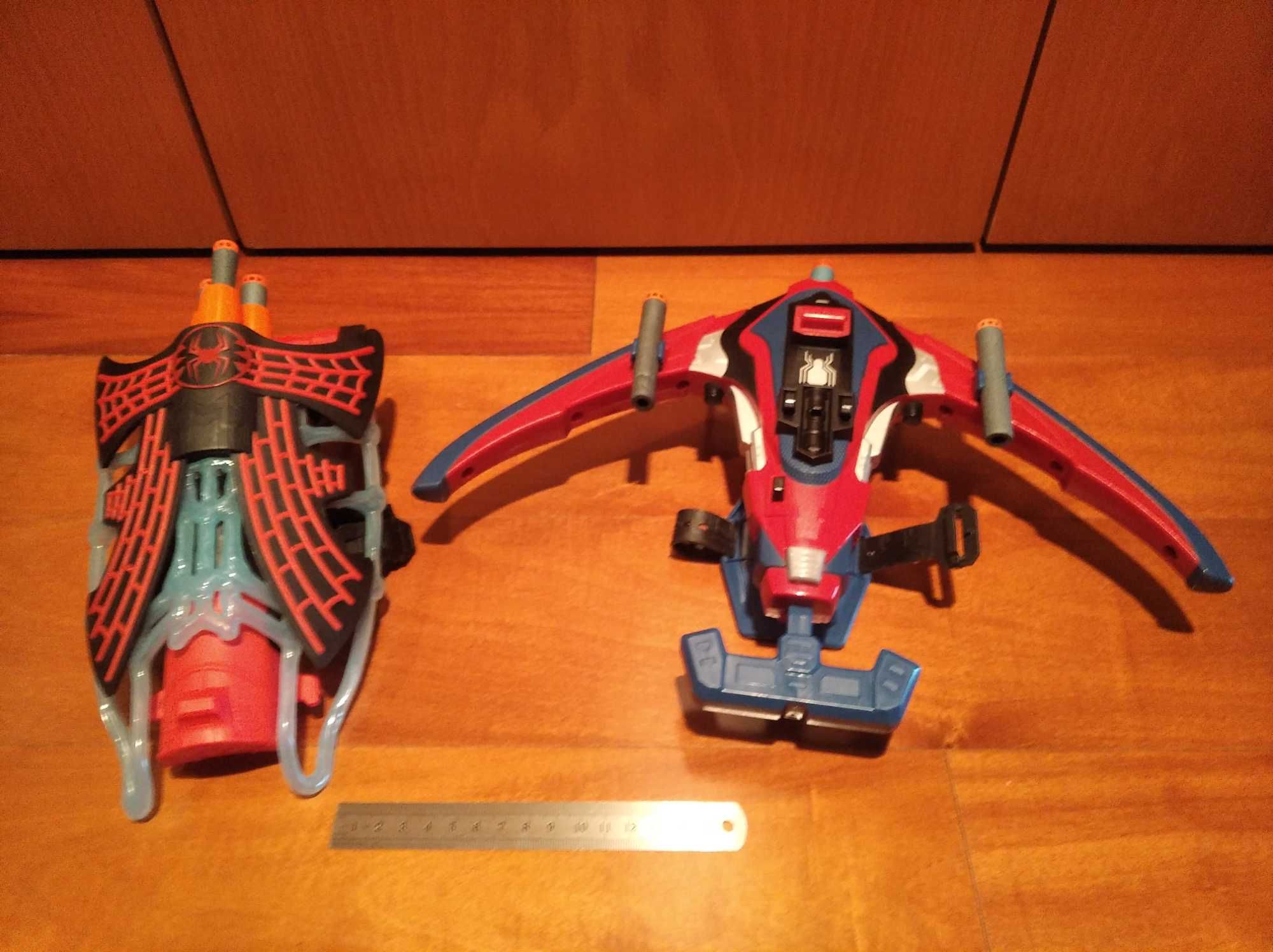 Lançadores NERF Homem-Aranha