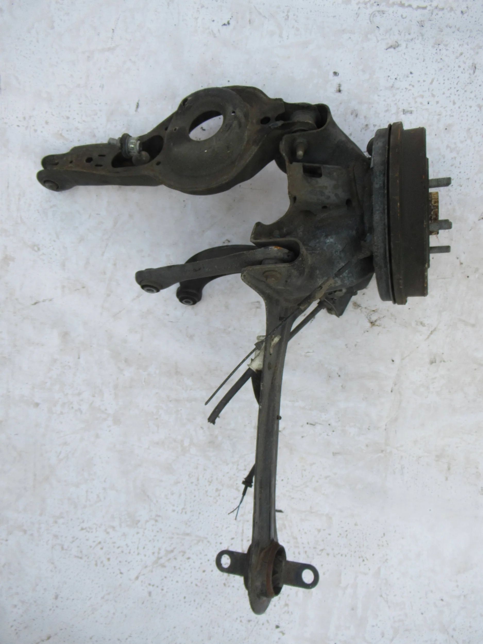 Zwrotnica Tylna Prawa Wahacz Ford Focus MK3