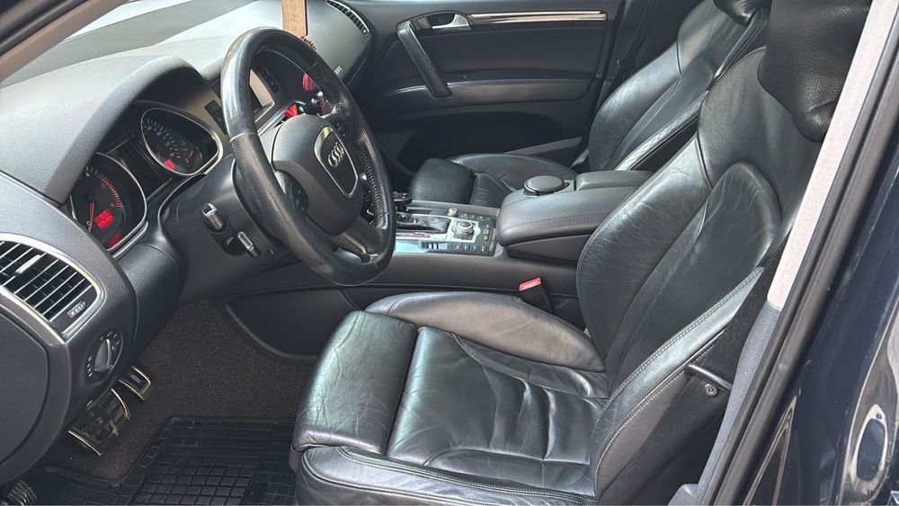 Продам автомобіль Audi Q7