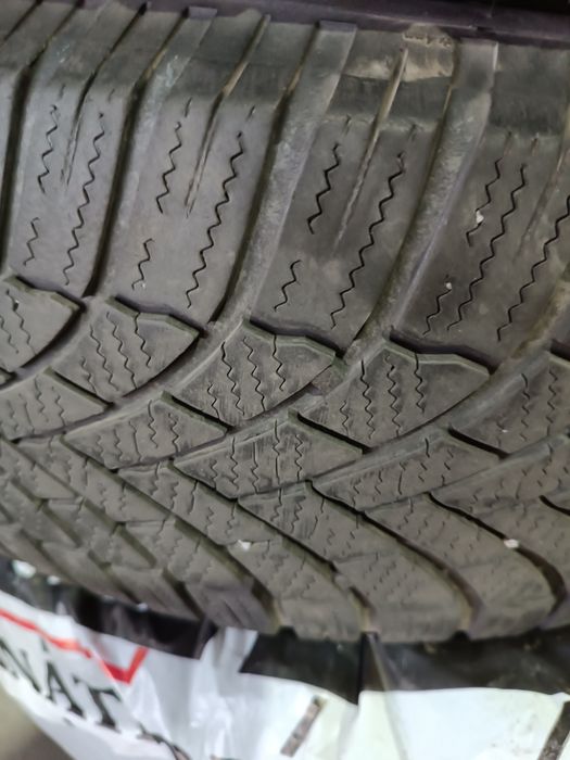 Зимові шини Bridgestone Blizzak
