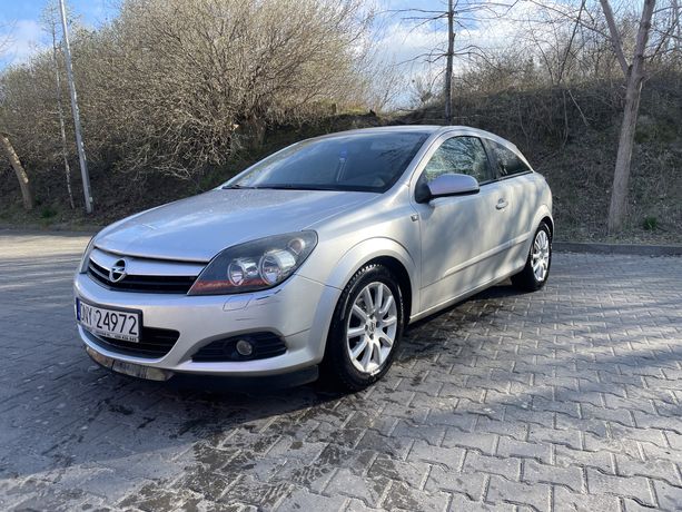 Opel astra h gtc 1.6 benzyna