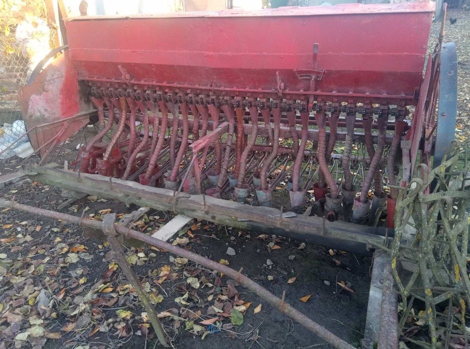 Сівалка кінна та пускач