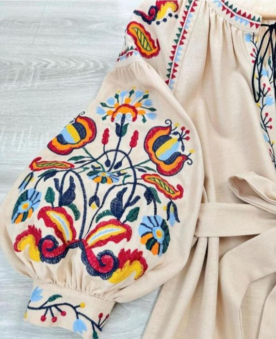 Сукня вишита бавовняна