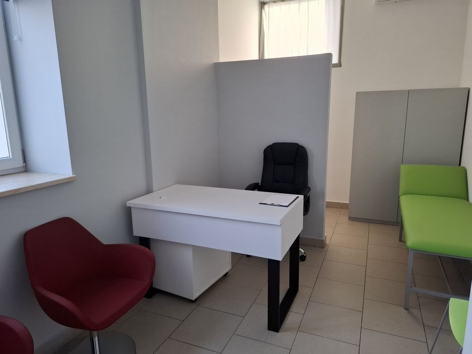 Wynajem lokalu 111m2 na parterze z parkingiem