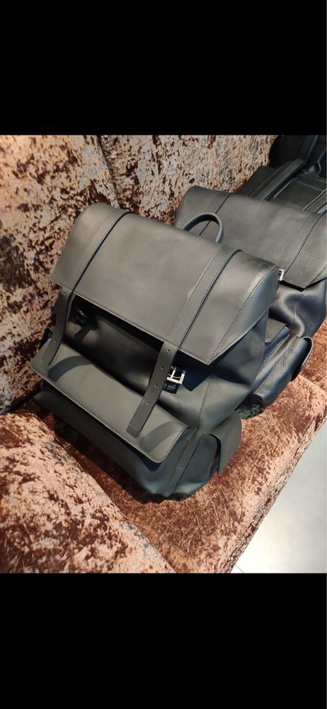 Mochila de Pele genuína