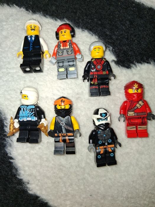 Bonecos figuras LEGO
