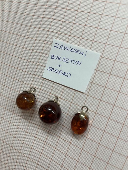 Zawieszki z bursztynu i srebro wisiorki bombki bursztynowe