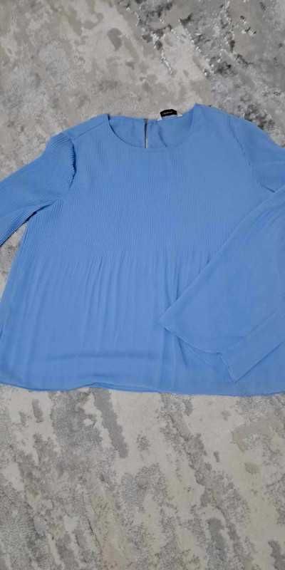 Niebieska plisowana  bluzka Stradivarius – M (38/10) – Nowa