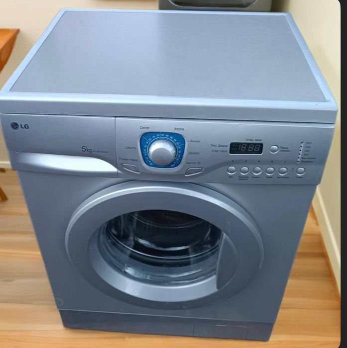 Пральна машинка LG автомат на 5 кг хороша