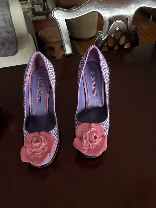 Varios pares de sapatos