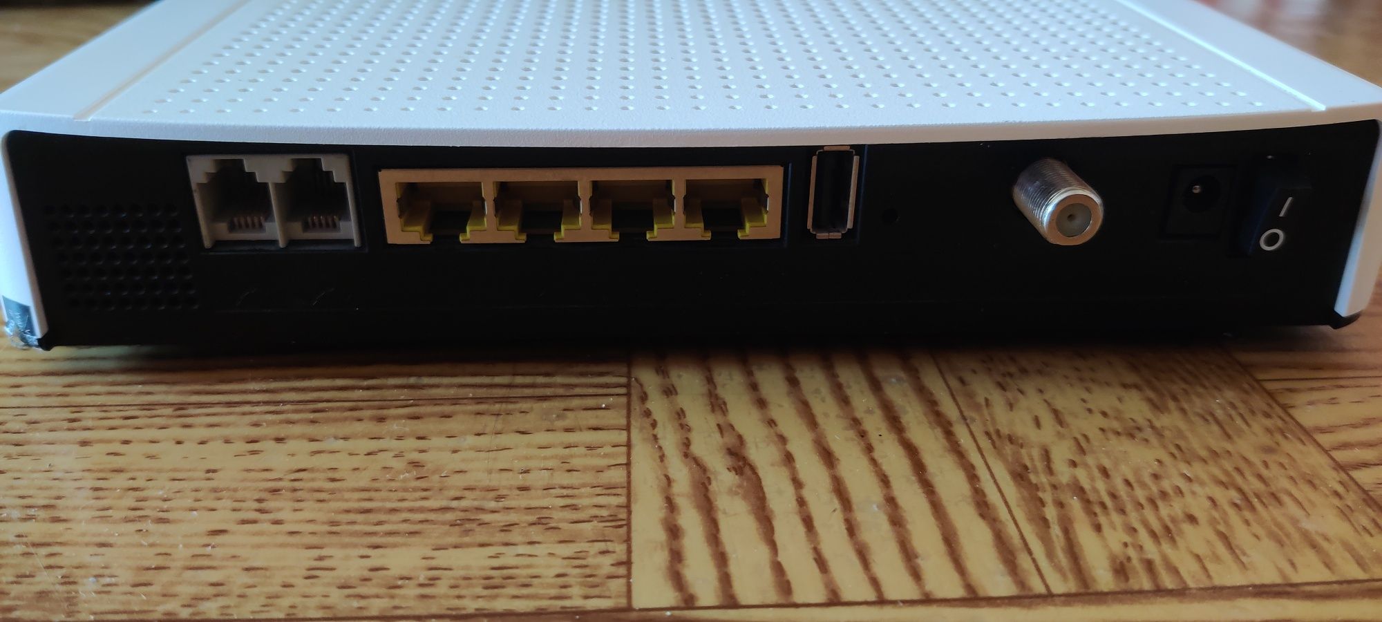 Wi-Fi роутер Thompson TWG870