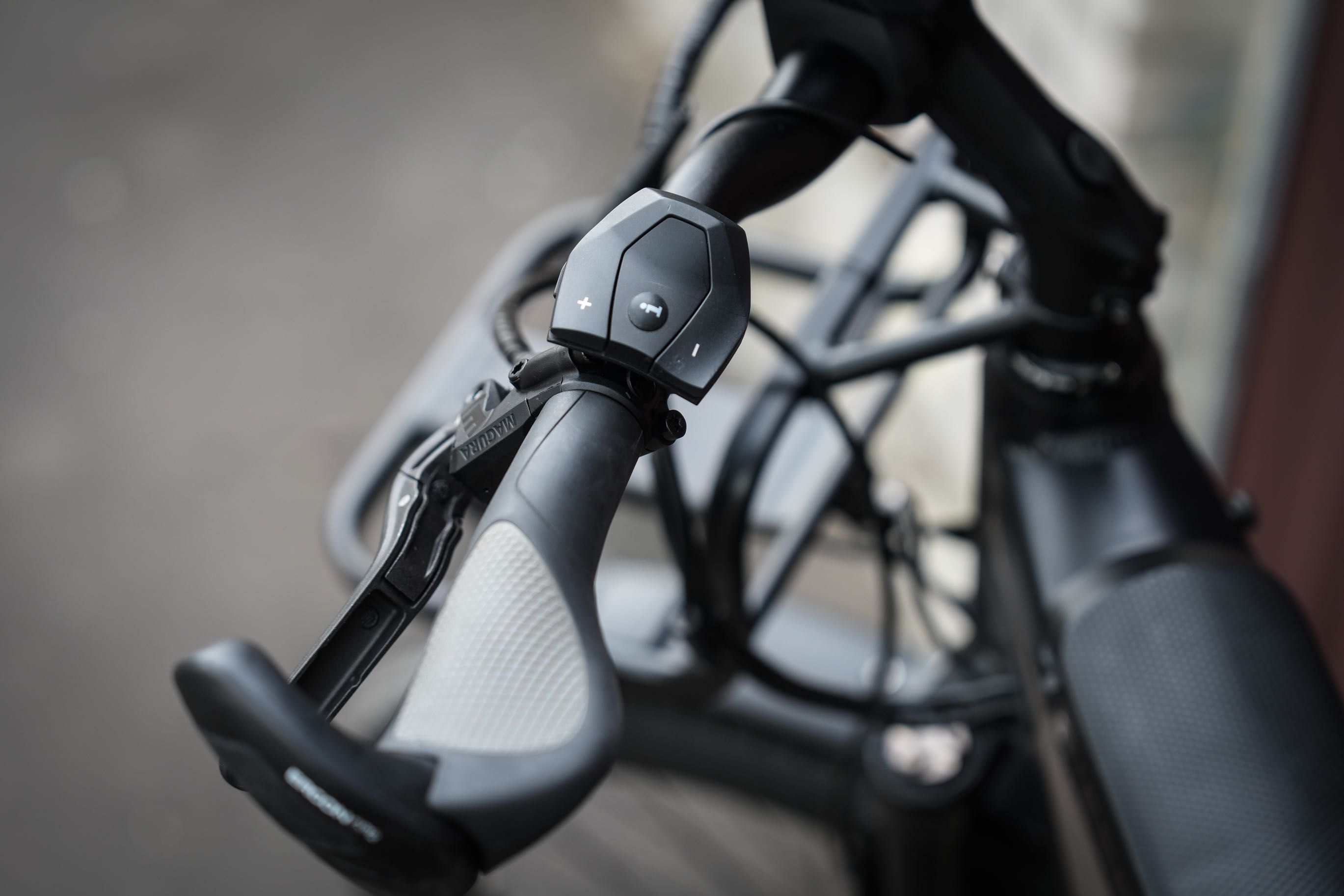Riese & Müller Supercharger GX elektr. Rohloff HS E‑14 bateria 1000 Wh