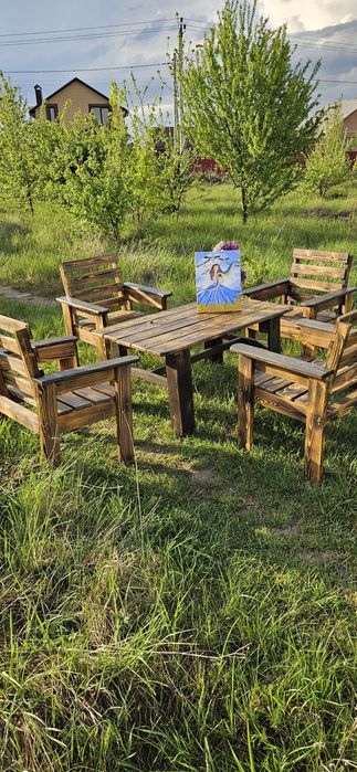 Вуличні садові меблі з піддонів. Лавка. Диван. Стіл. Журнальний стіл.