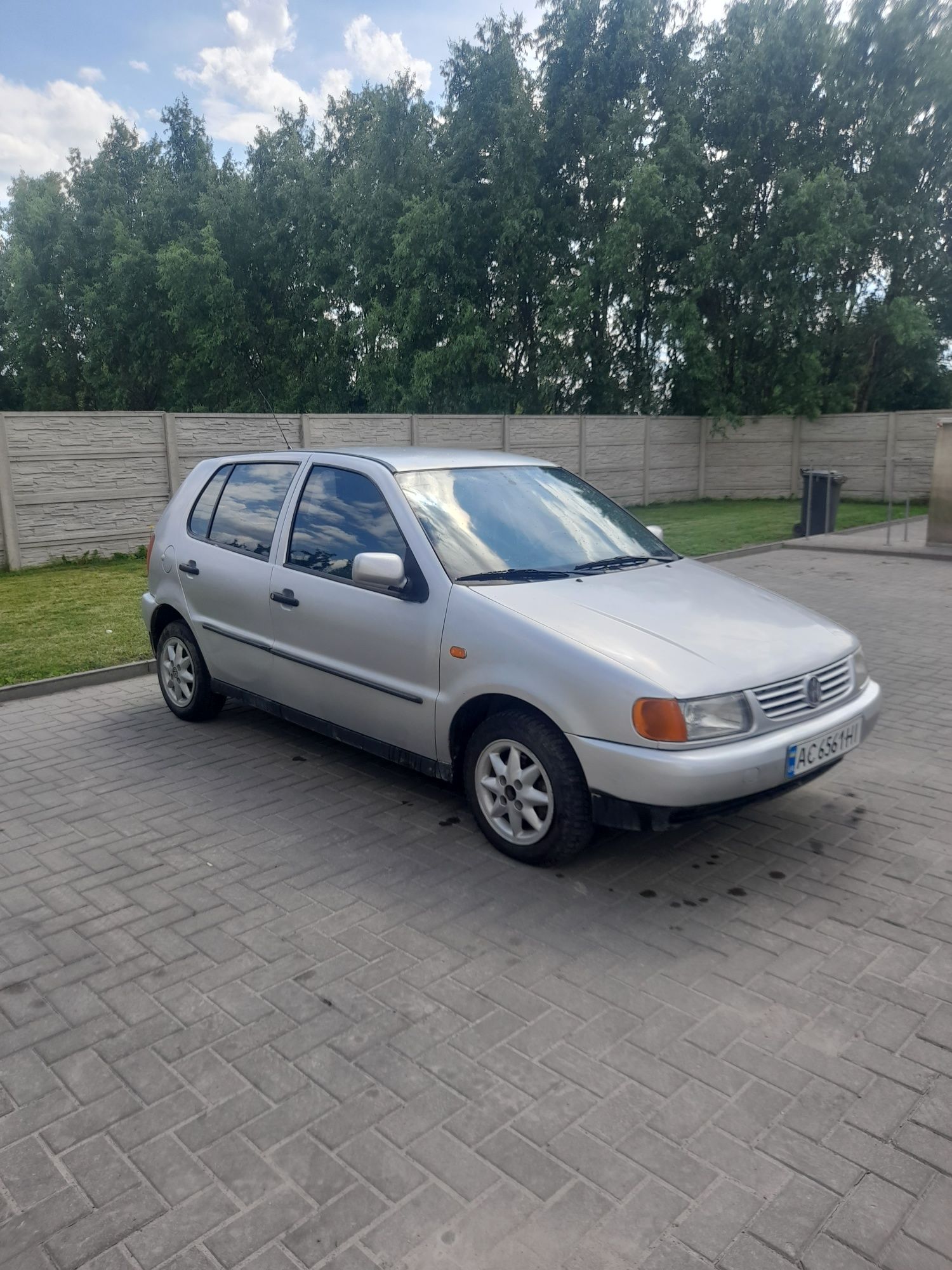 Продам автомобіль фольксваген